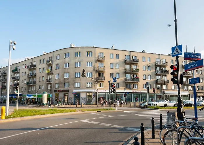 Plac Wilsona 2-Bedroom Apartment