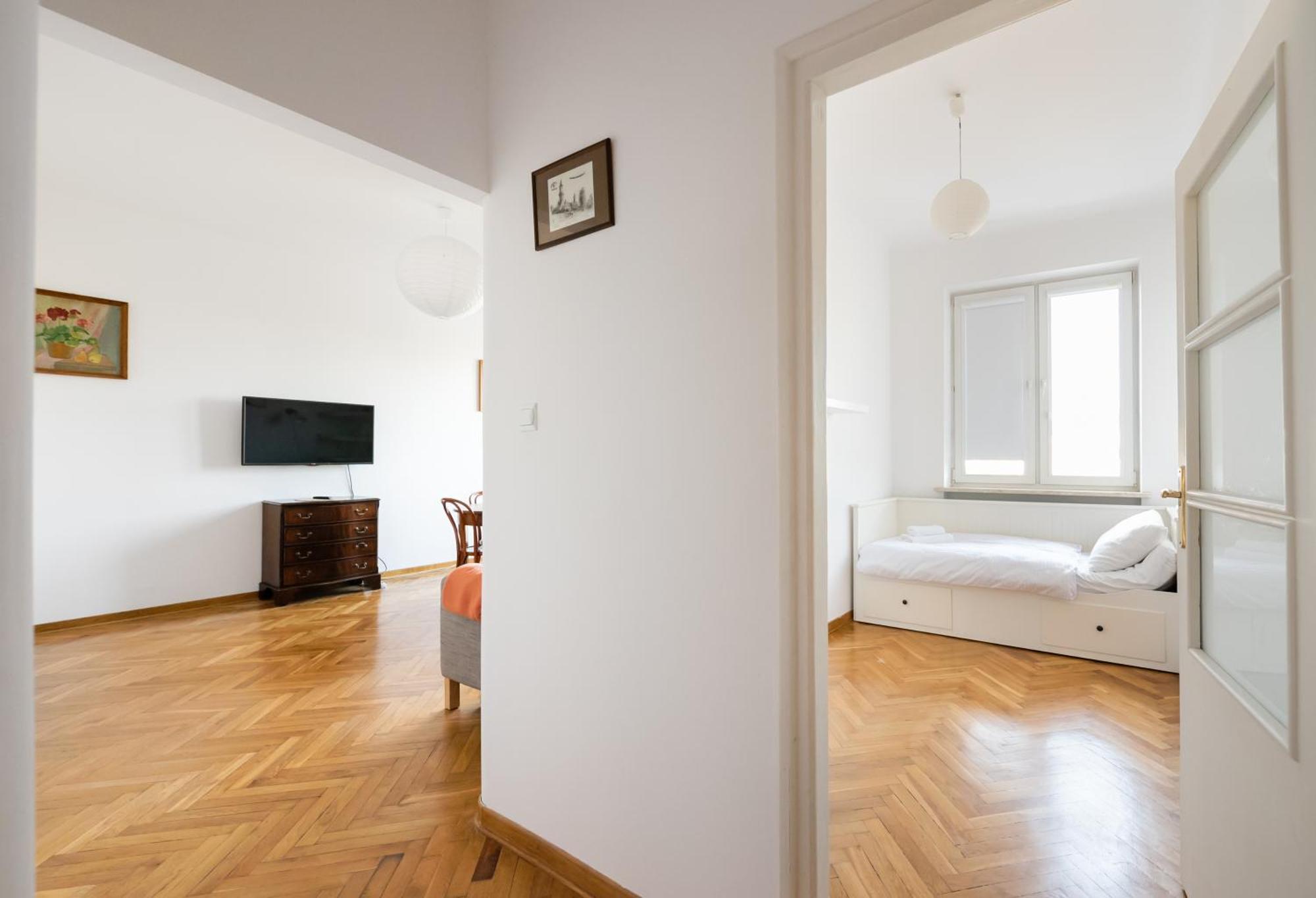 Plac Wilsona 2-bedroom Apartment *